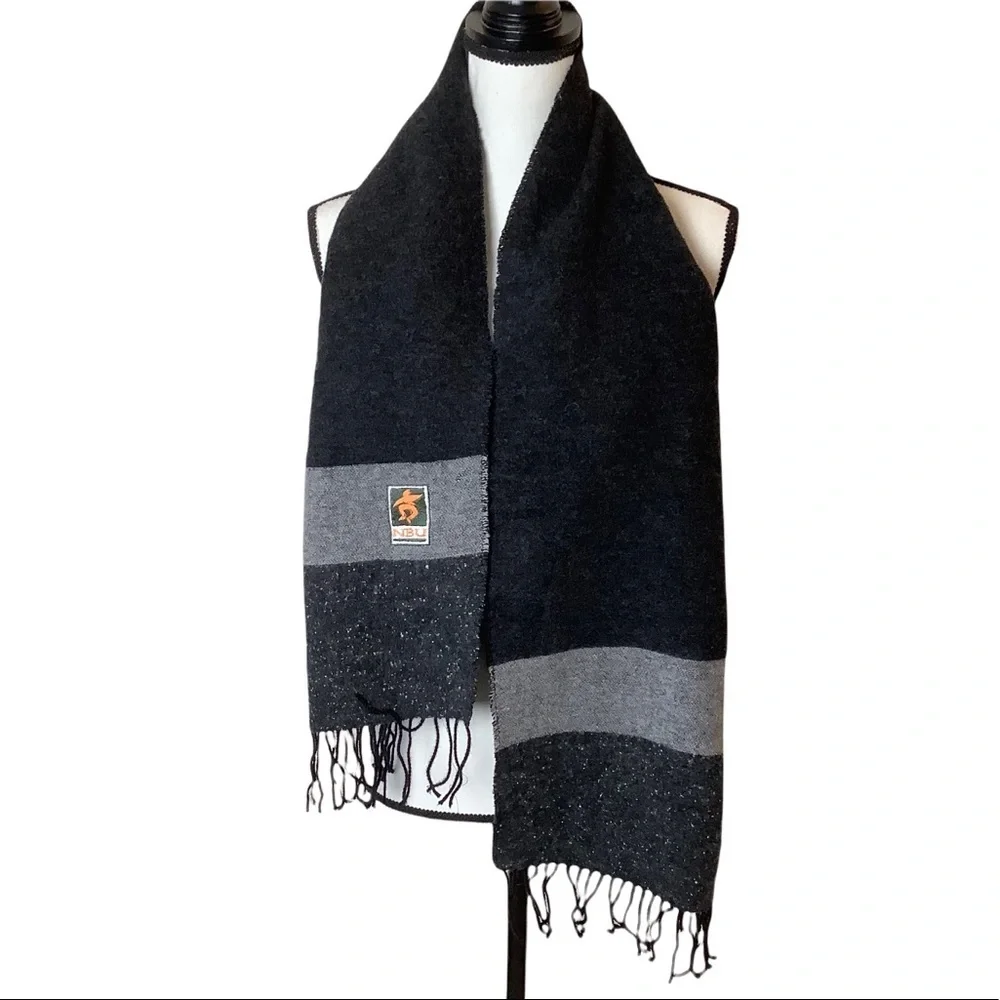Vintage Made in‎ Italy Men's Gray 100% Wool Fringe Winter Scarf